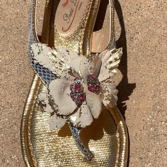 Stunning Poetic License London metallic, embellished sandals 7.5 - Picture 8 of 9